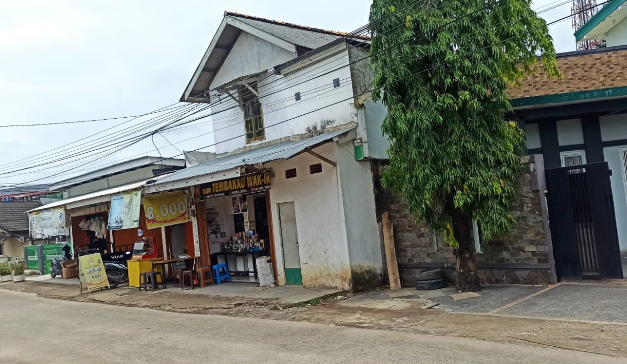 Dijual Rumah Cantik 2 Lantai, Strategis, di Jalan PDAM (1)