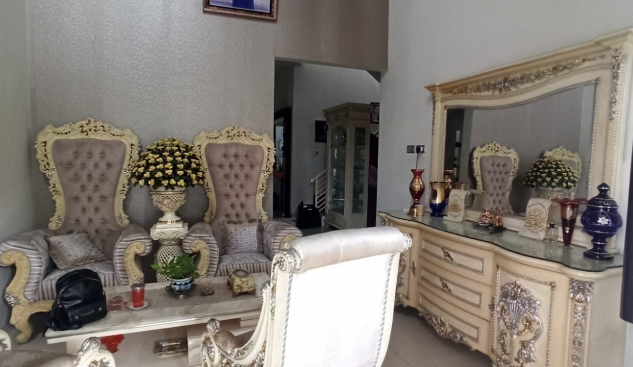 Dijual Rumah Cantik 2 Lantai, Strategis, di Jalan PDAM (9)