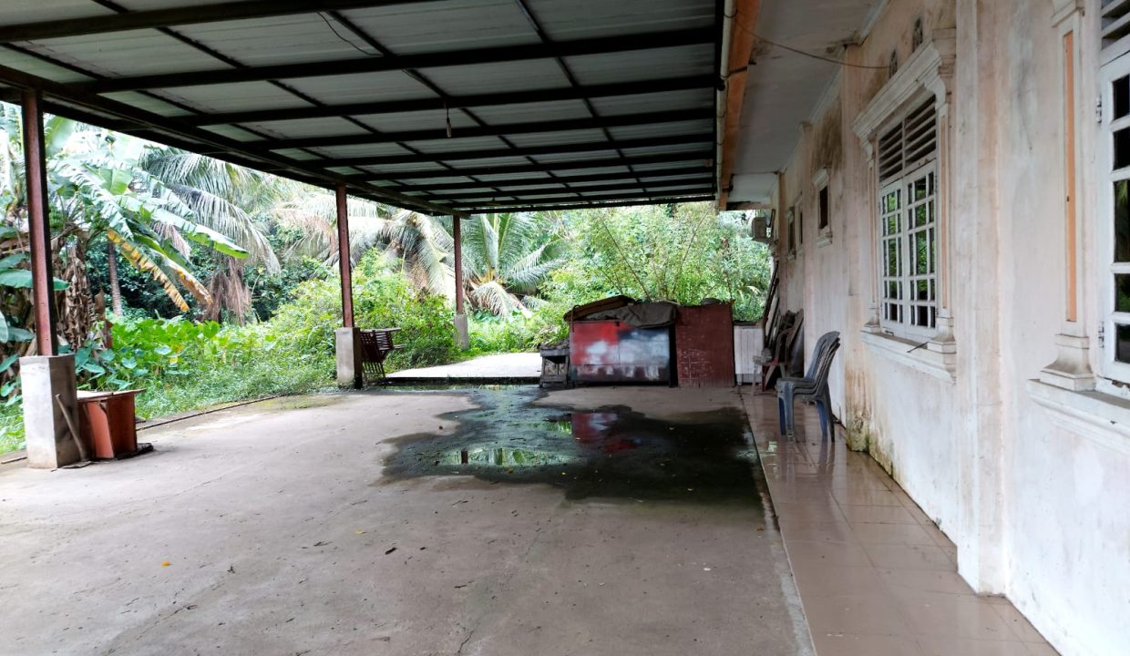 Dijual Rumah Halaman Luas di Jl Wr. Monginsidi Kalidoni Palembang (3)