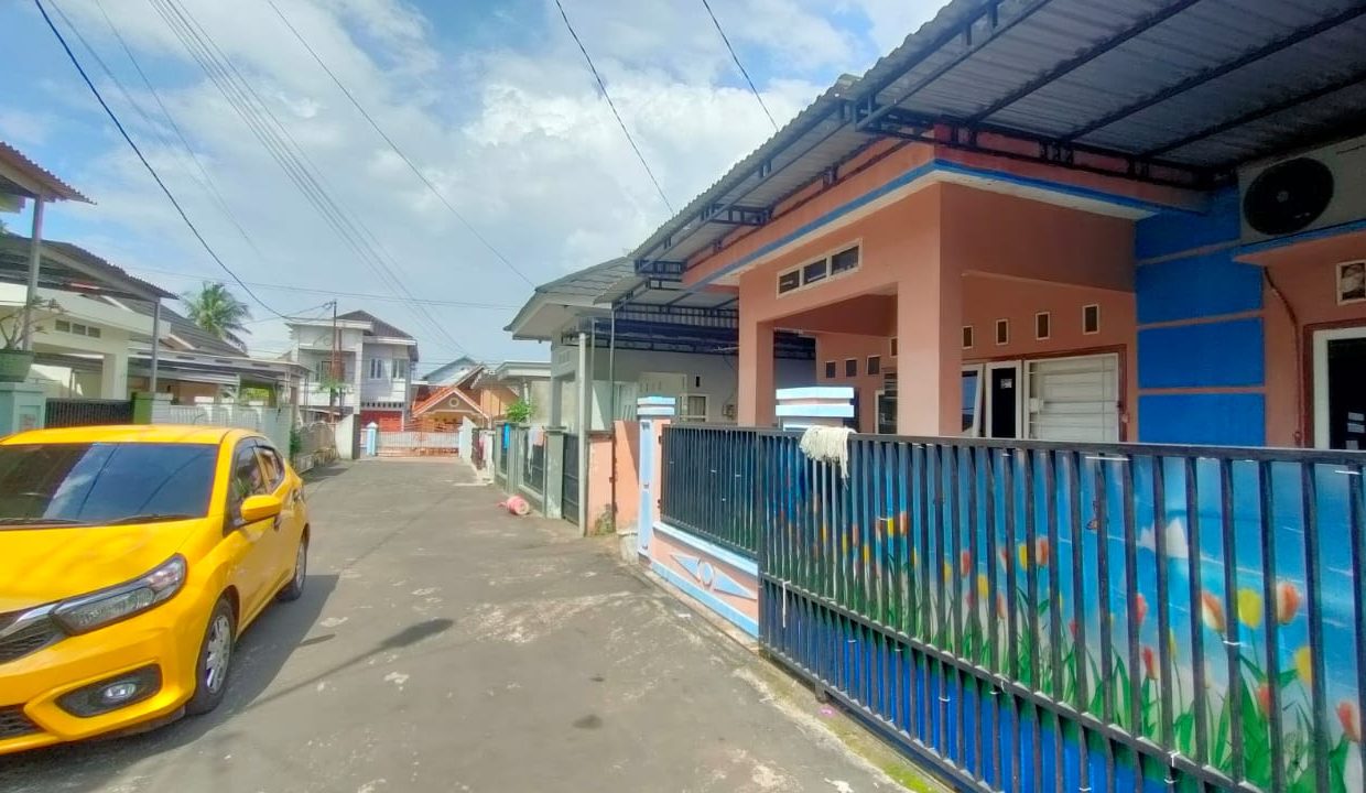 Dijual Rumah bagus dan terawat di komplek Kencana Hati 7 pakjo Palembang (1,6)