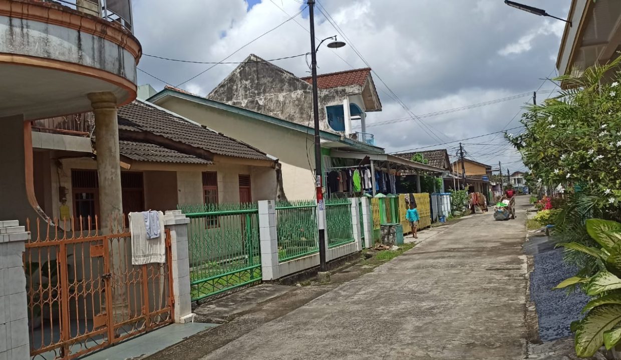Dijual Rumah di Komplek Griya Damai Indah Dekat Indogrosir Kenten Laut (1,2)