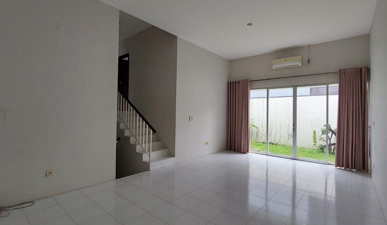 Dijual rumah modern minimalis komplek Citra Grand City (2)