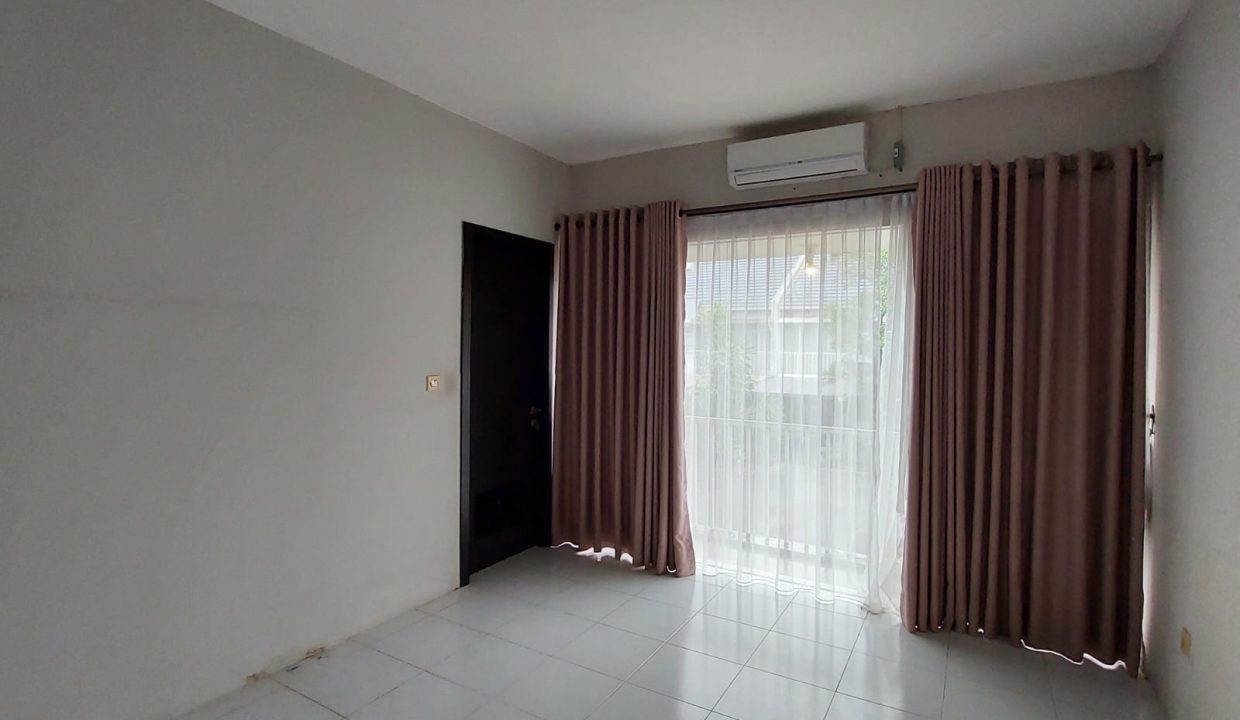 Dijual rumah modern minimalis komplek Citra Grand City (5)