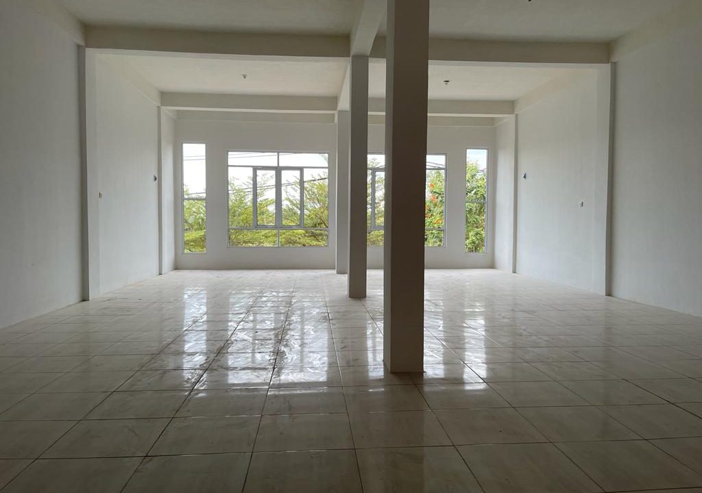 Disewakan 2 Unit ruko plong 3 Lantai Full Kondisi Baru Tepi jalan besar Noerdin Panji (5)