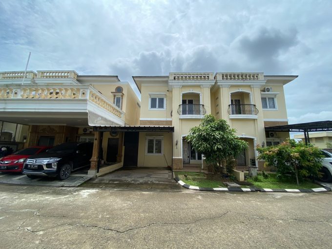 Disewakan Rumah 2 Lantai Cluster Alexandria Opi Jakabaring Palembang