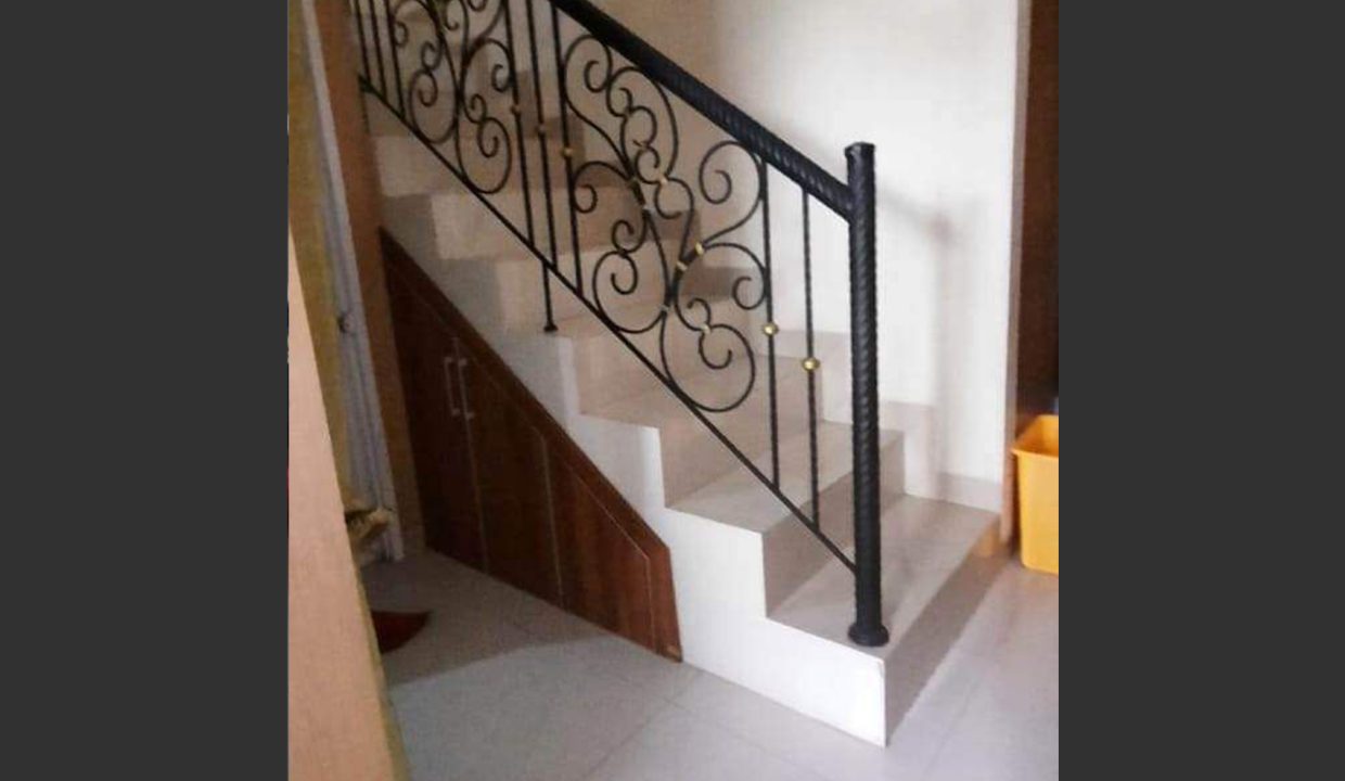 Disewakan Rumah 2lantai di Cluster Alexandria (2)