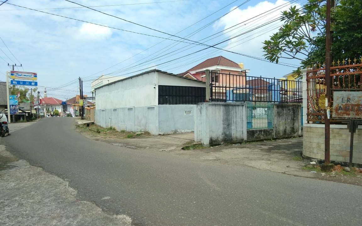 Lahan tanah bonus bangunan Jalan Inspektur Marzuki (2)