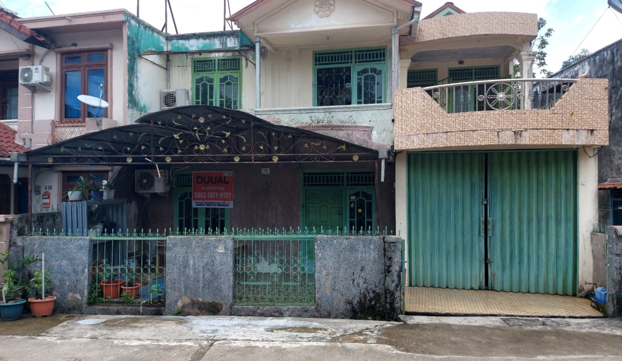 Rumah di Komplek Demang Hill Jl Demang V - Kawasan Demang Lebar Daun Palembang (0,9)