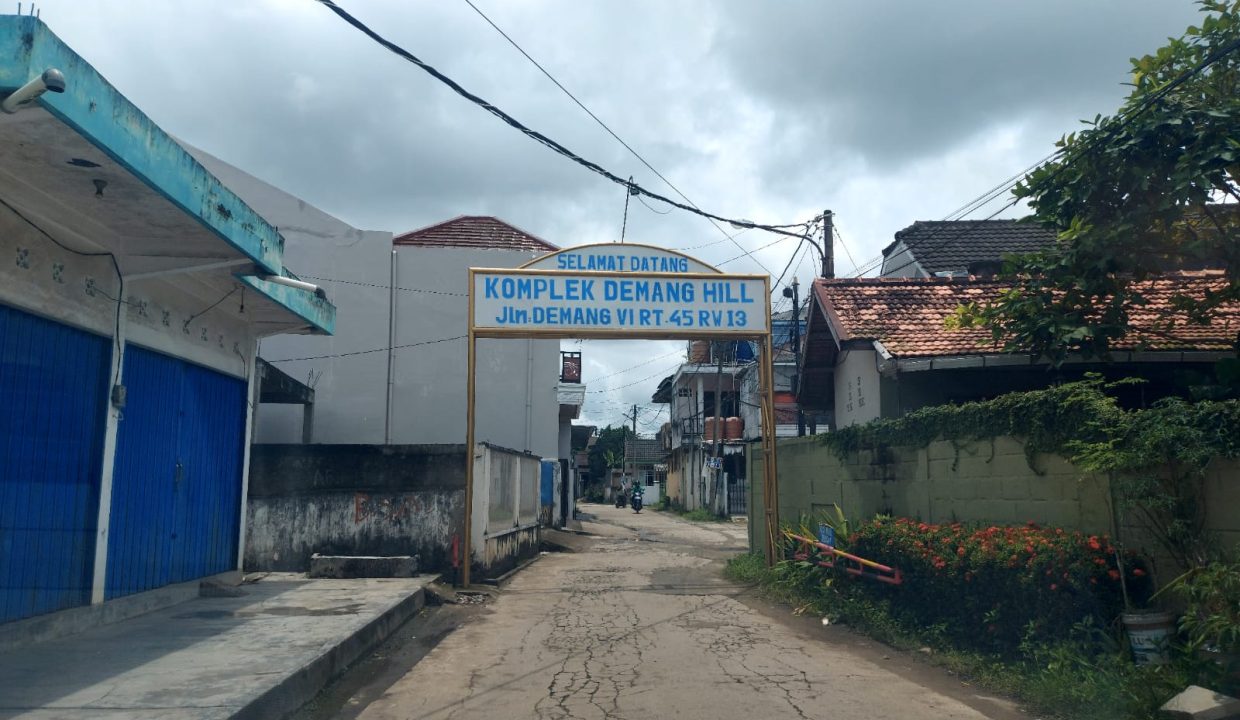 Rumah di Komplek Demang Hill Jl Demang V - Kawasan Demang Lebar Daun Palembang (1,0)