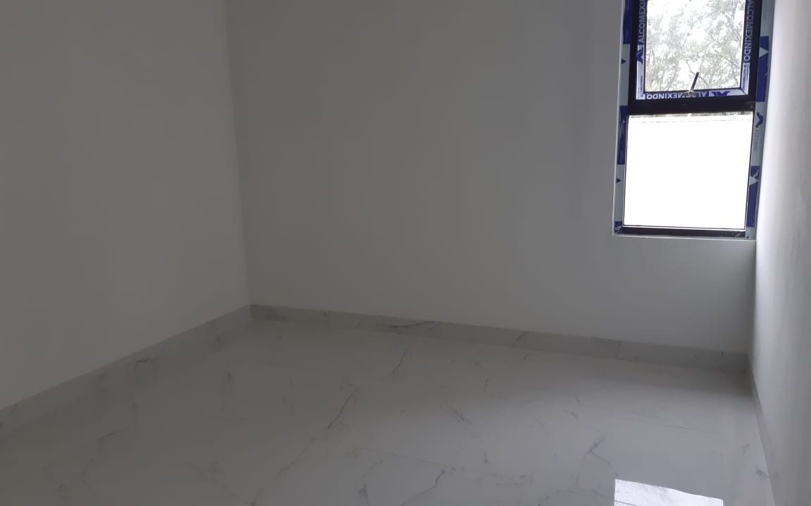 Townhouse Komplek Royal Poligon (9)
