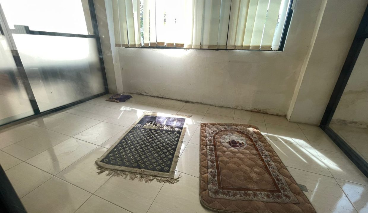 Dijual Ruko Jalan Abdul Rozak dekat PDAM(6)