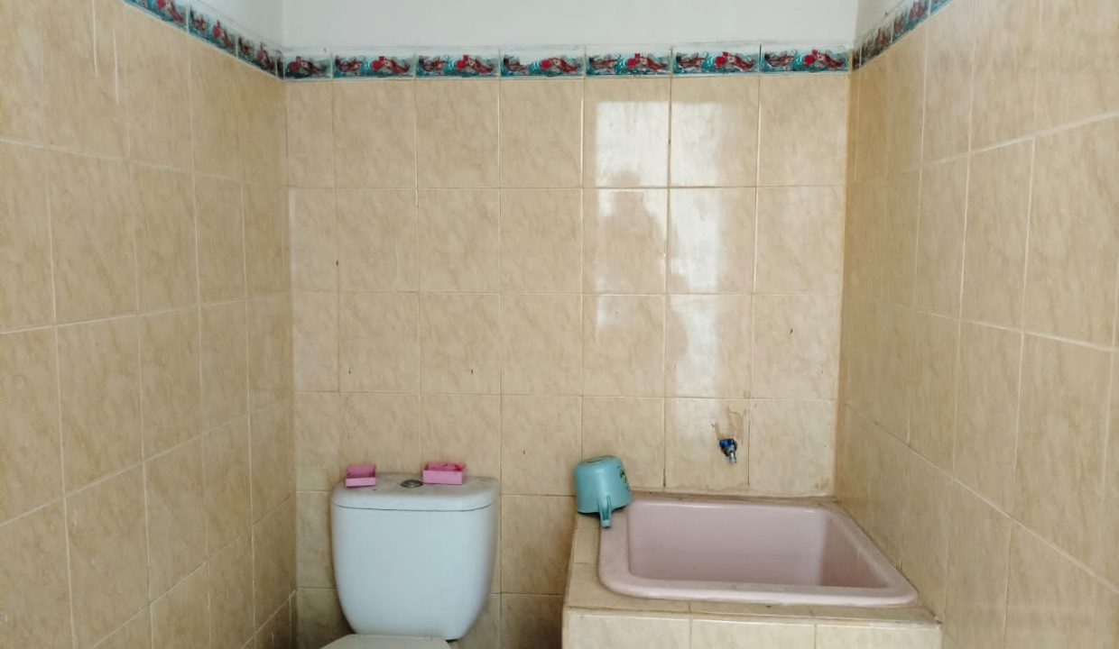 Dijual Rumah Minimalis 2 Lantai, Terawat, Posisi Hook, Jl. HBR Motik (16)