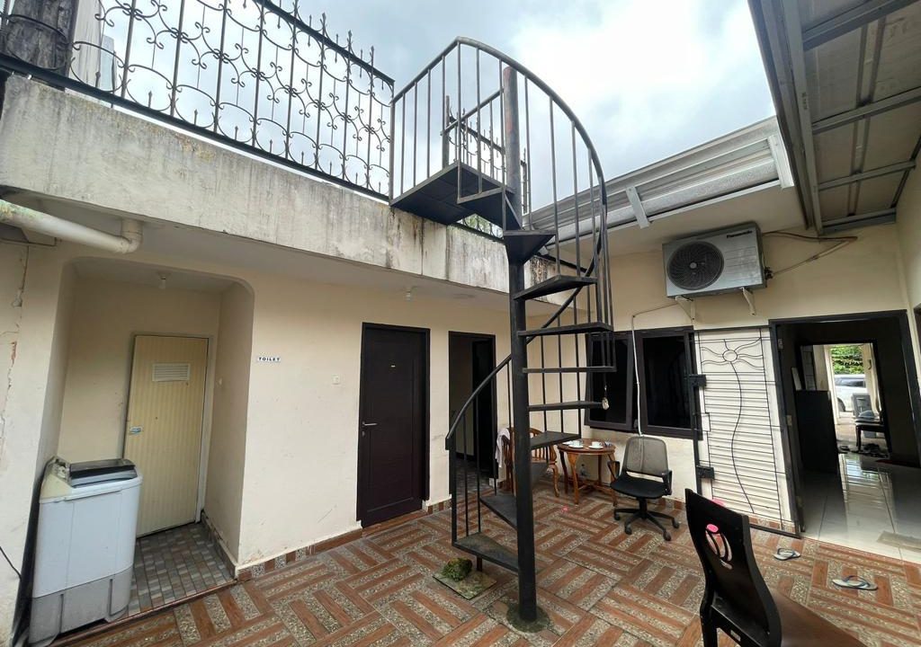 Jalan Wayhitam Demang lebar Daun (13)