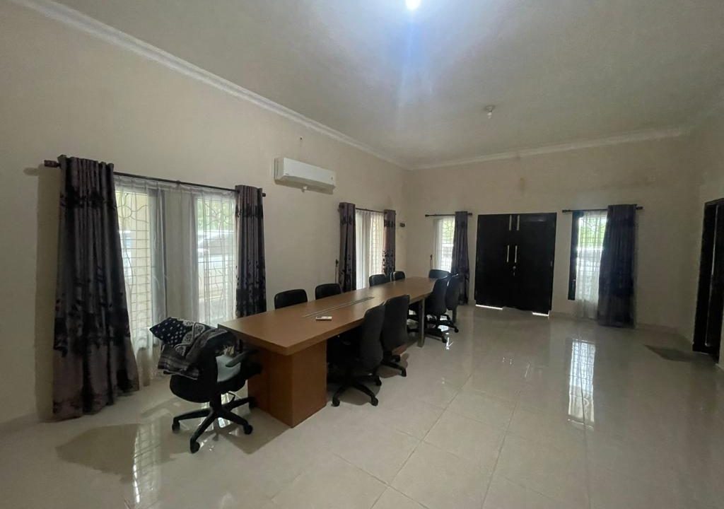 Jalan Wayhitam Demang lebar Daun (17)