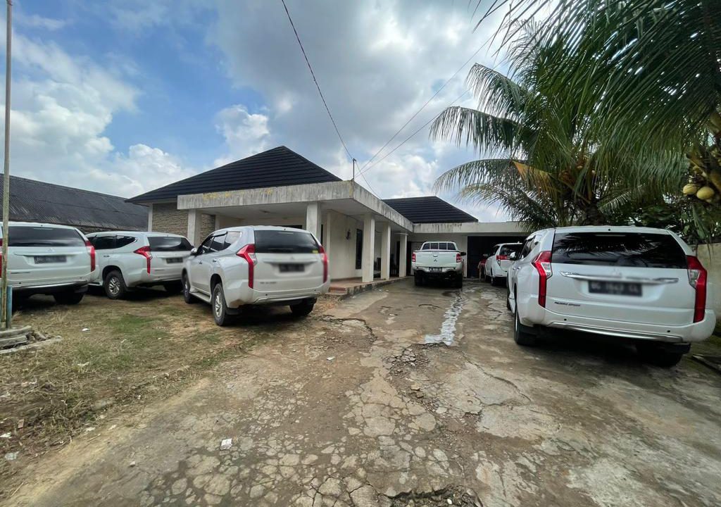 Jalan Wayhitam Demang lebar Daun (3)