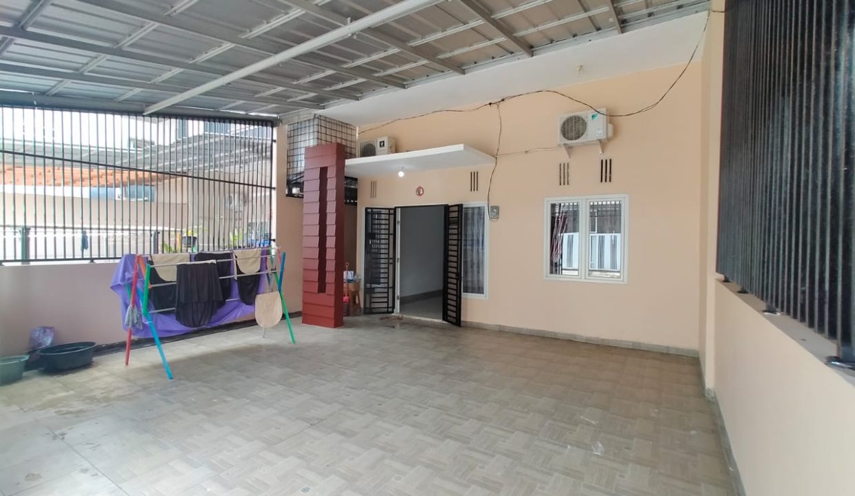 Perum Joefi Kebun Bunga (5)