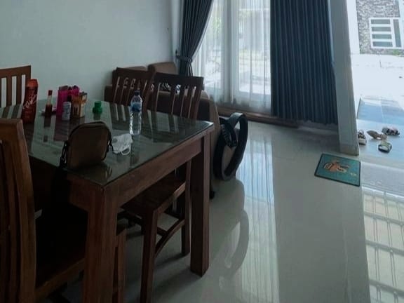 Rumah 2 Lantai, Minimalis Terawat dalam Cluster The Pavillion (3)