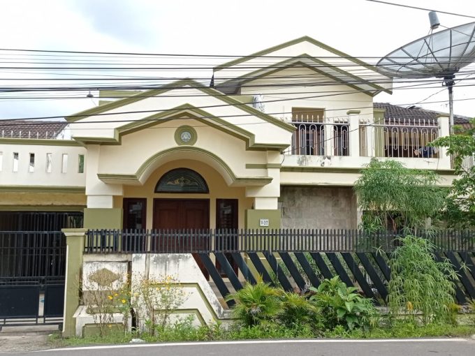 Rumah Huni 2 Lantai Jalan Seruni Poligon Lama Palembang