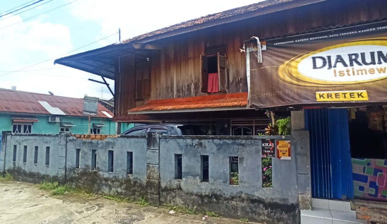 Rumah Kemang Manis (1,8)