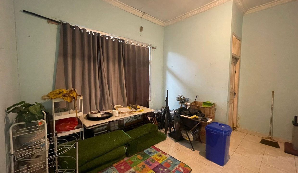 Rumah Komplek Sukarami (7)