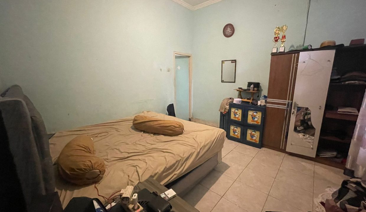 Rumah Komplek Sukarami (9)
