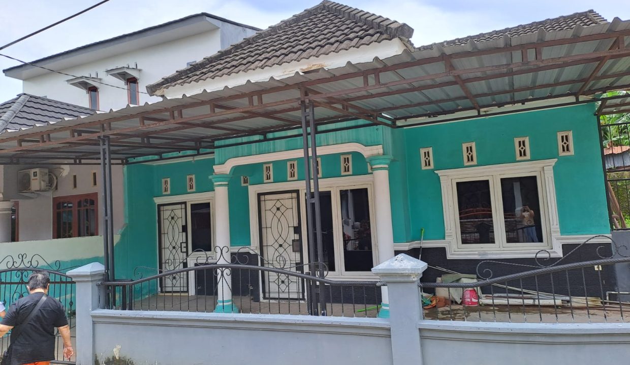 Rumah Komplek Sukatani Indah (0,1)