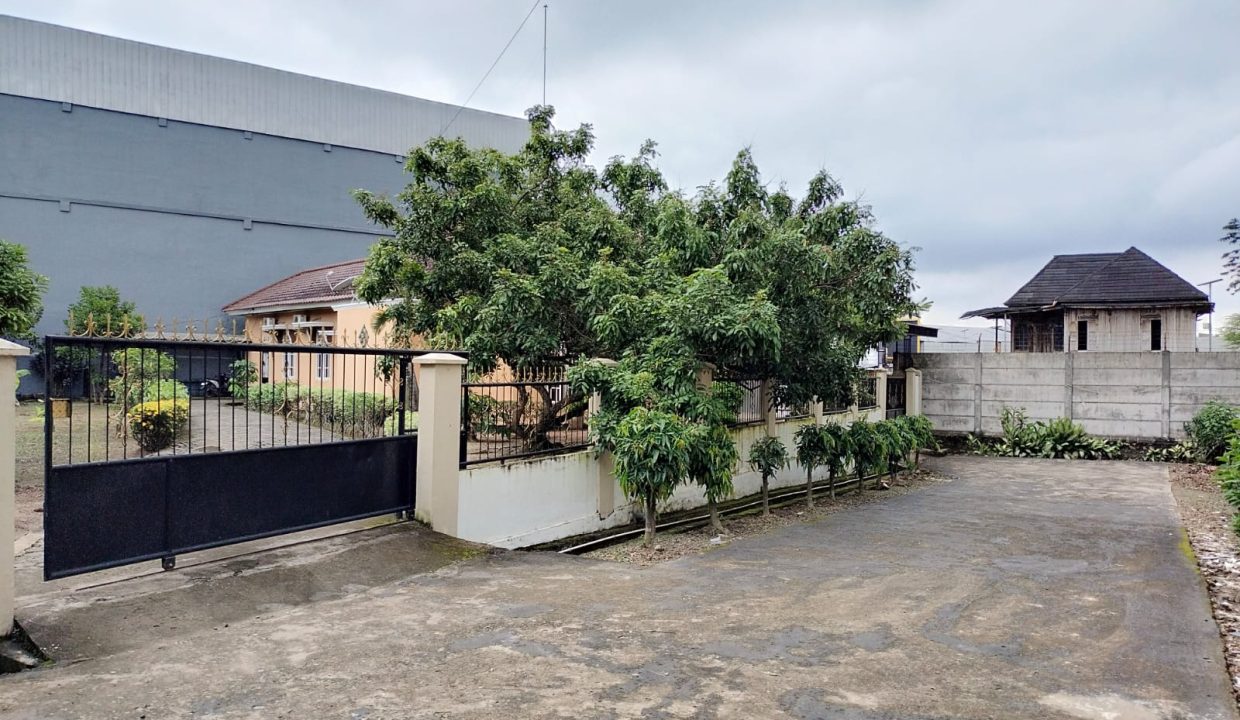 Rumah dekat Bandara SMB II Palembang (1)