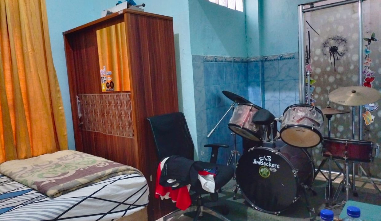 Rumah dekat RS Moh Husein (5)