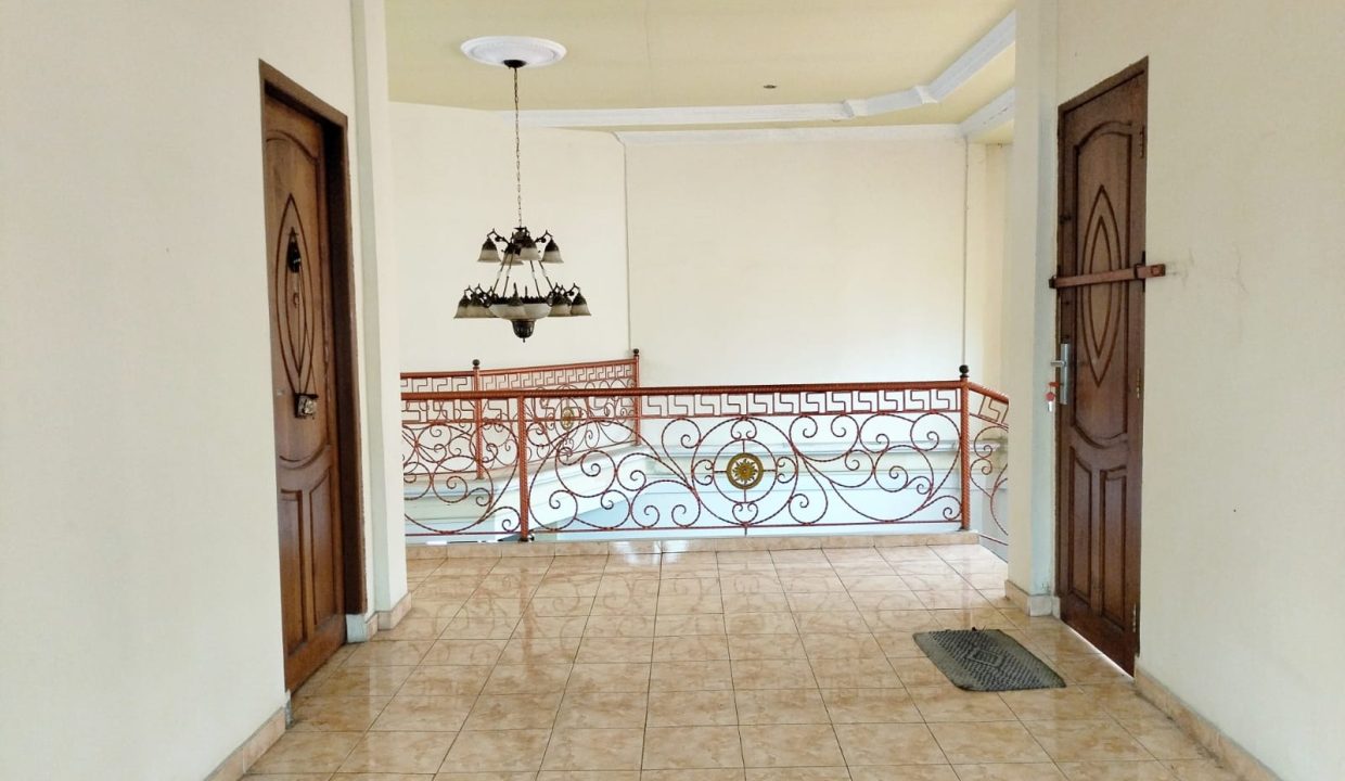 Rumah dekat RS Moh Husein (9)
