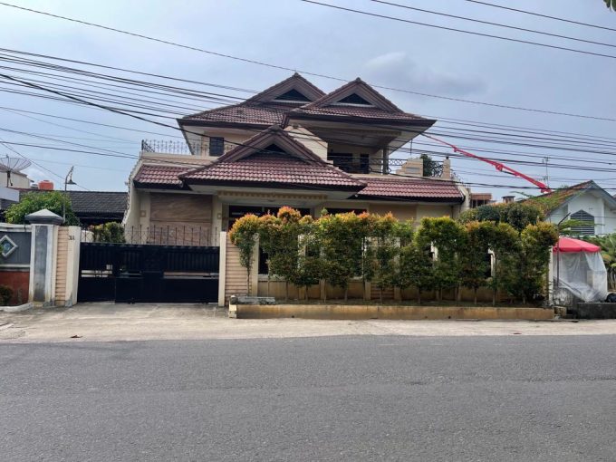 Rumah Mewah Jalan Bangau Rajawali Palembang