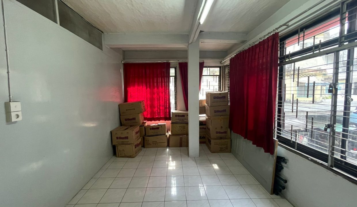 4 Ruko Jalan Kepandean (2)