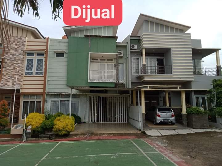 Dijual Rumah 2 Lantai Siap Huni Komplek Villa Anggrek Jalan Lingkar Istana Palembang