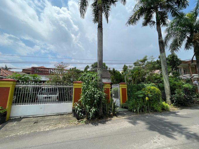 DIJUAL RUMAH LUAS KEMUNING BASUKI RAHMAT PALEMBANG