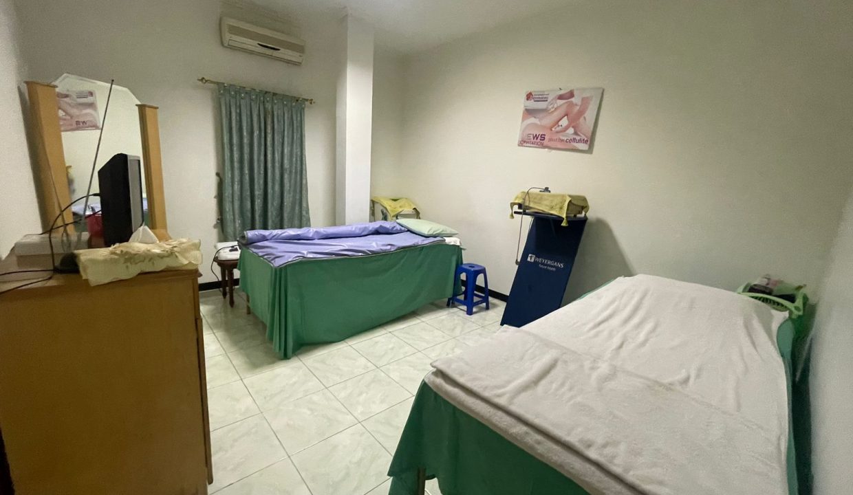 Rumah Jalan Cendrawasih (9)