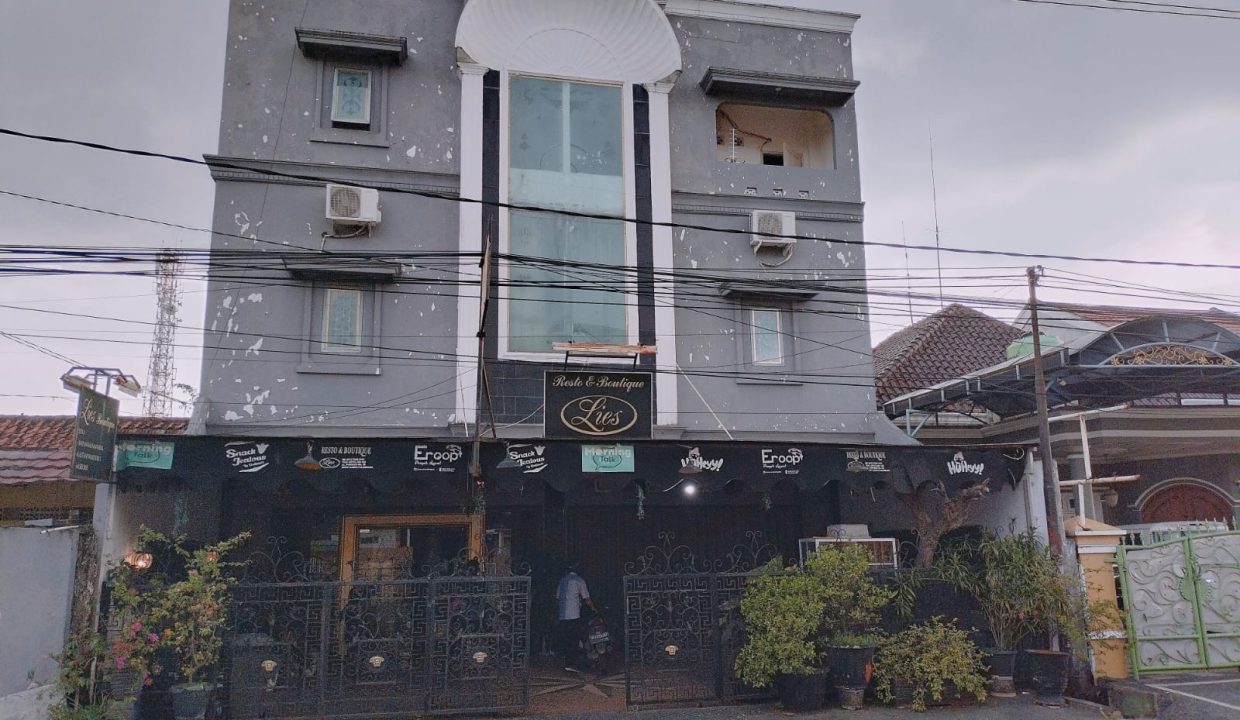 Townhouse Basuki Rahmat (1)