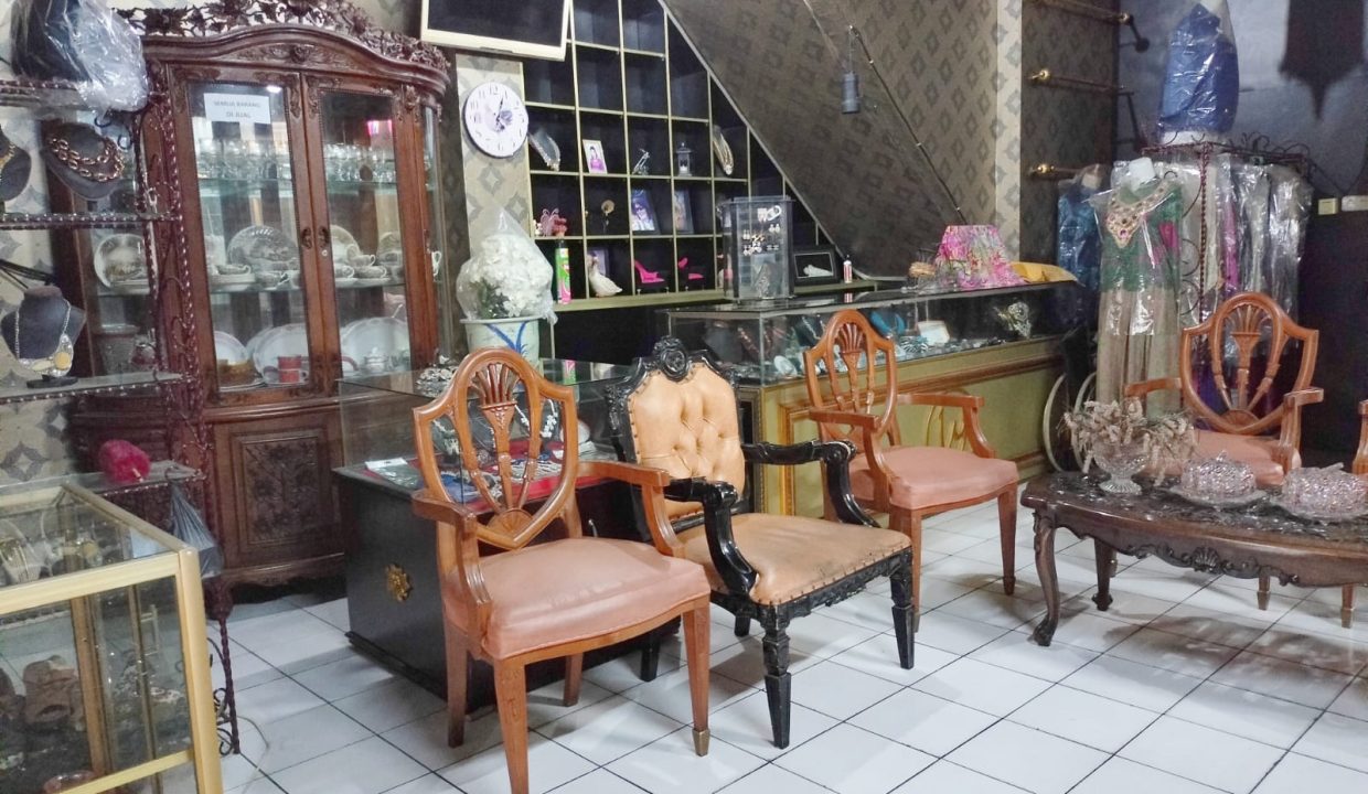 Townhouse Basuki Rahmat (6)