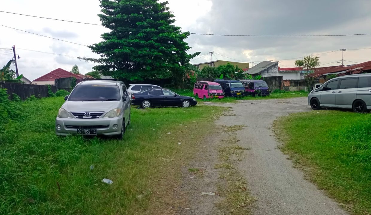Tanah Jalan Lettiu Roni (3)