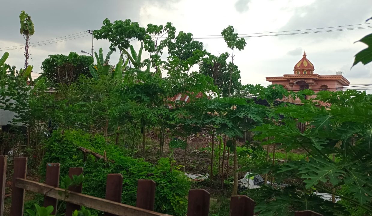 Tanah Jalan Lettiu Roni (8)