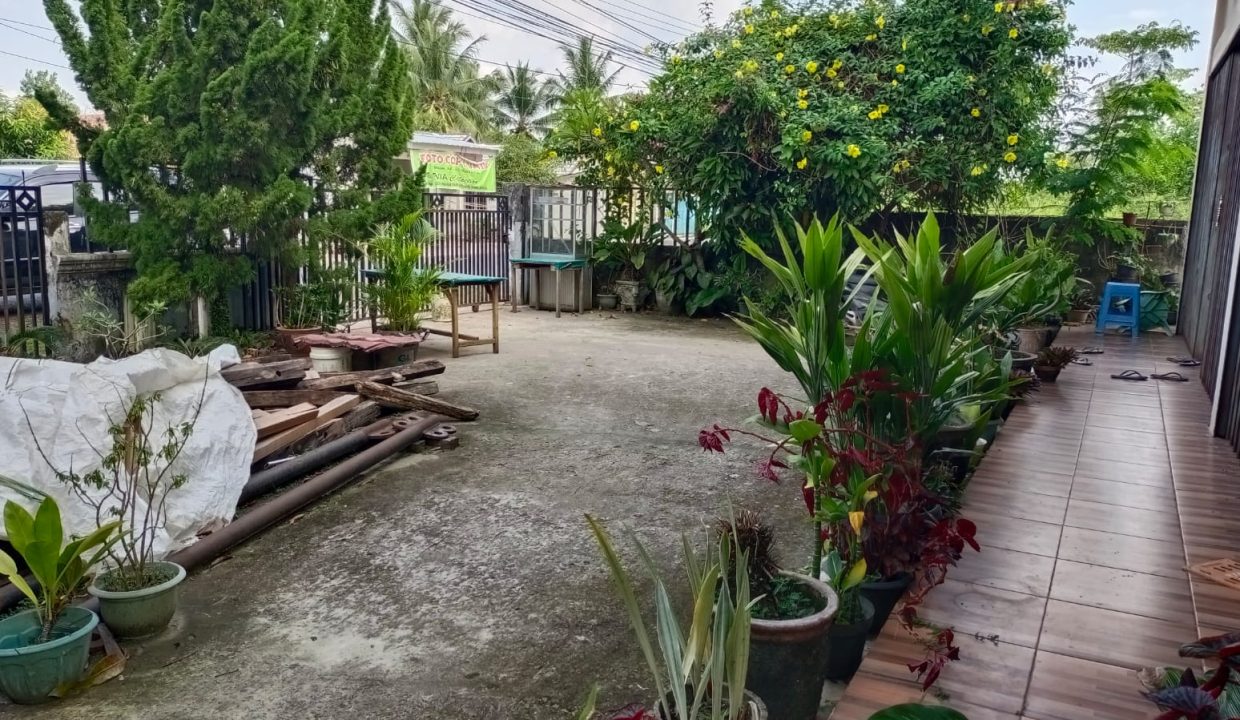 Rumah Jalan Taqwa Mata Merah (1,2)