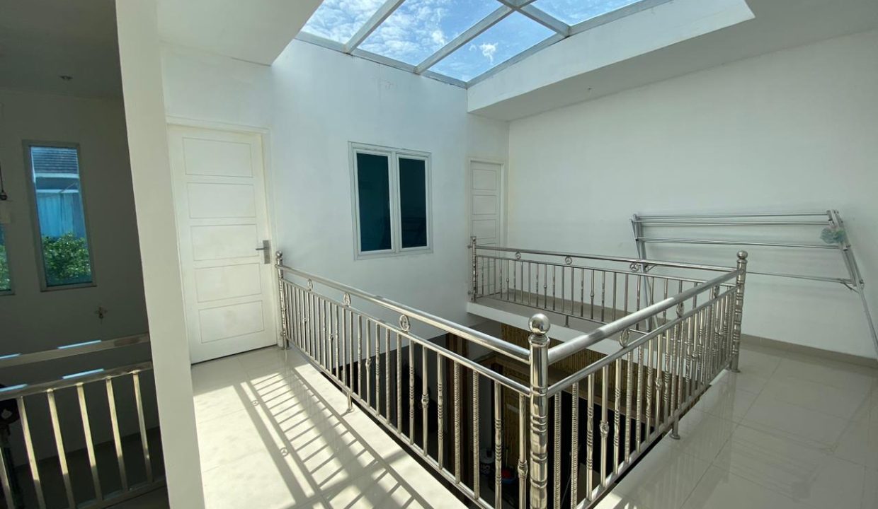 Rumah Komplek Oasis (8)