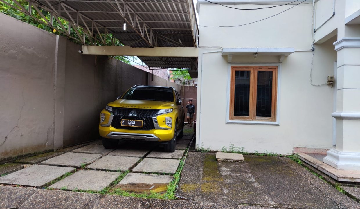Rumah Villa Laguna (3)