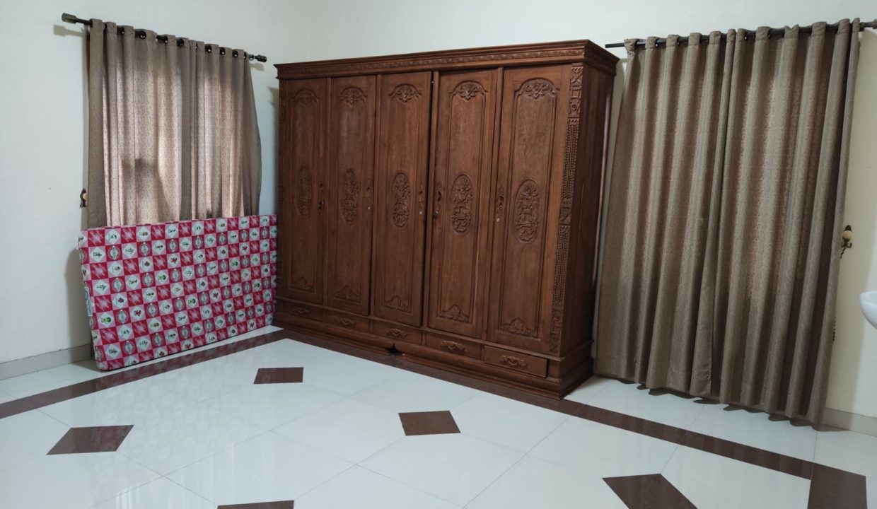 Rumah Villa Laguna (7)