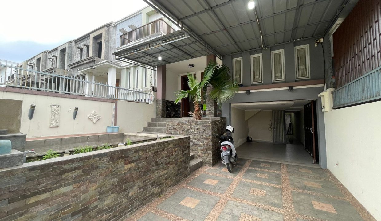 Rumah Basuki Rahmat (2)