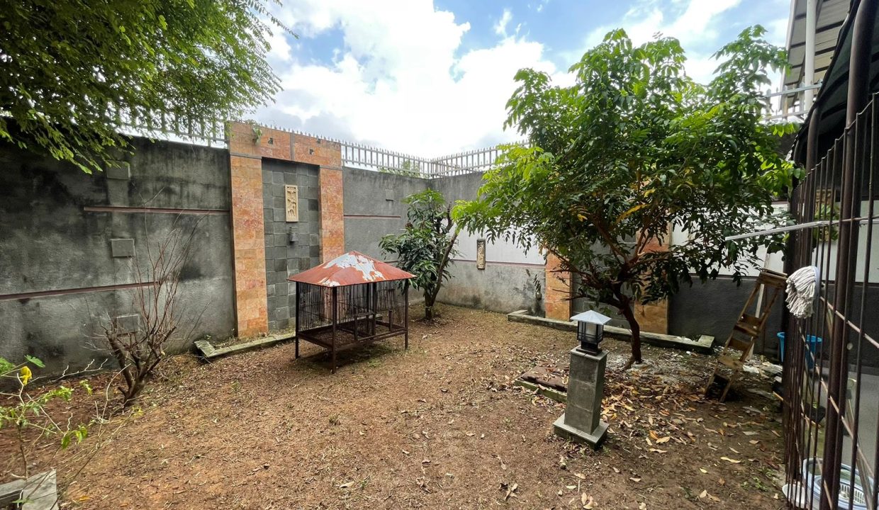 Rumah Basuki Rahmat (2,8)