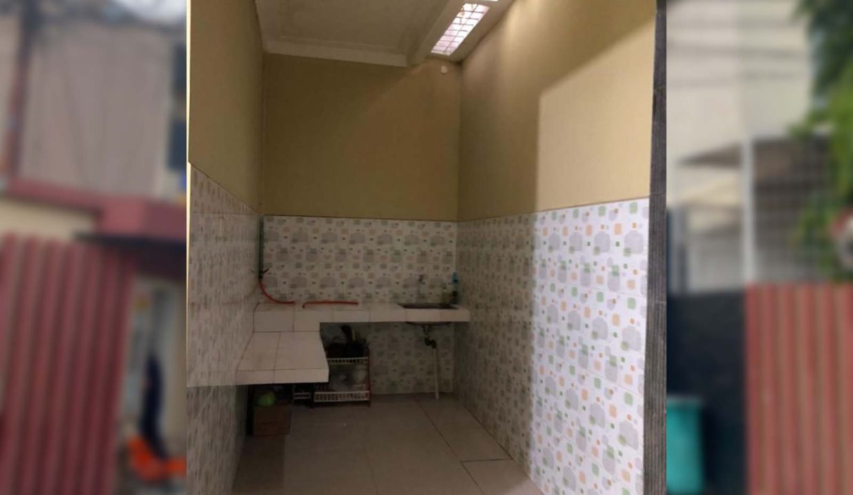 Townhouse tengah Kota Escholl Residen Palembang (10)