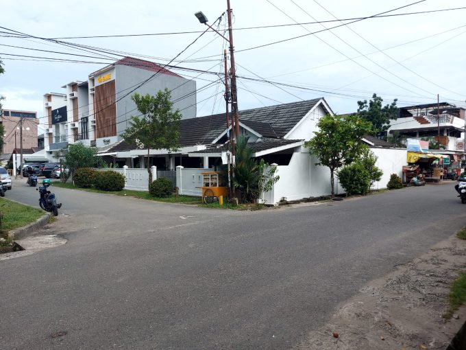 Dijual Rumah di Pusat Kota Depan TVRI, Jalan Bidar Kampus Lorok Pakjo Palembang