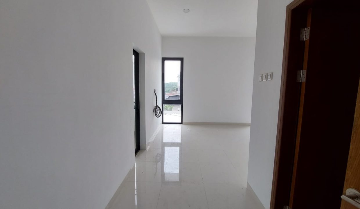 DIJUAL TOWNHOUSE TAMAN KENTEN PALEMBANG (5)