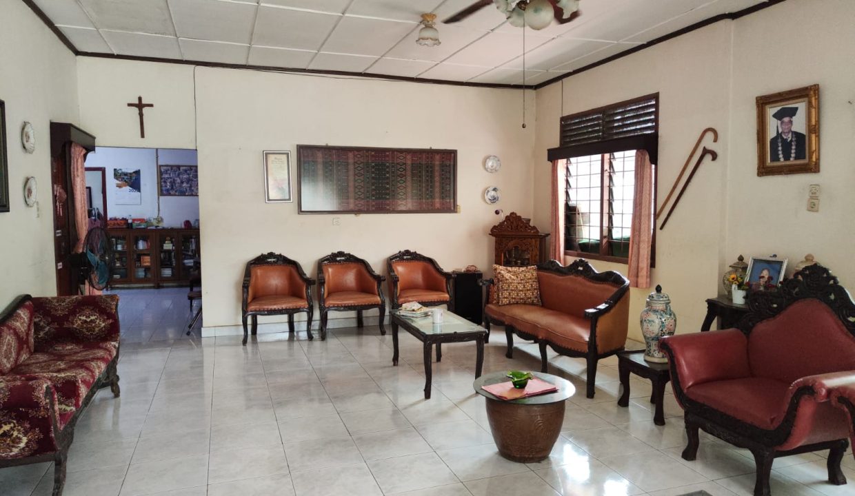 RUMAH MEWAH JALAN NURI DEKAT WARKOP NURI PALEMBANG (8)