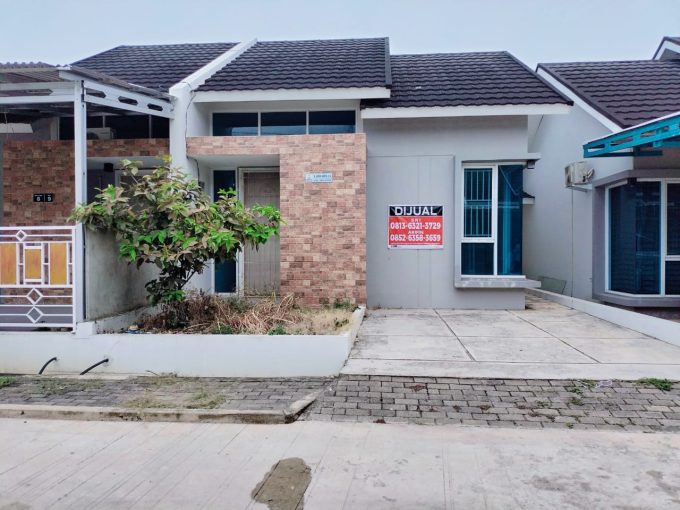 DIJUAL RUMAH KOMPLEK CENTER PARK (1)