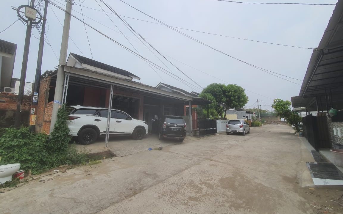 DIJUAL RUMAH KOMPLEK VICTORIA PARK PALEMBANG (1,5)
